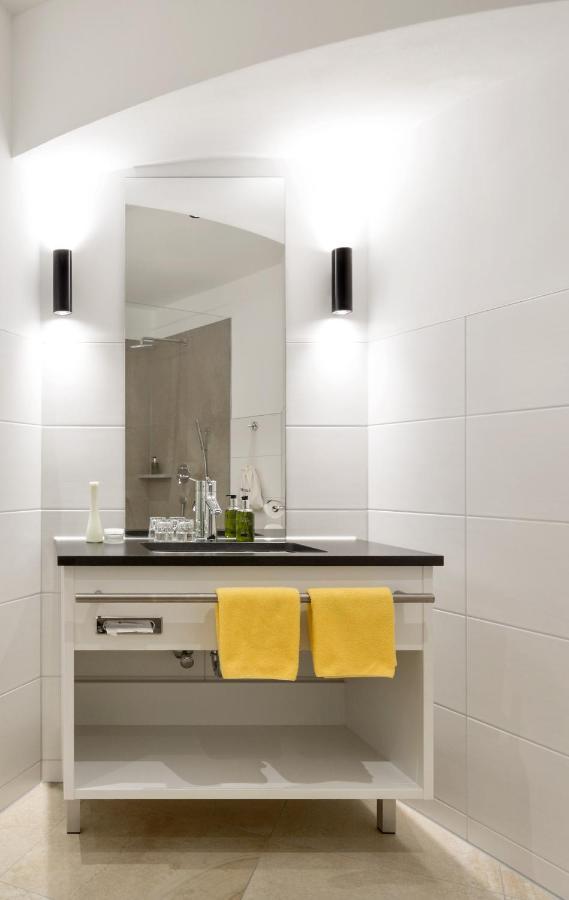 Wirtshaus & Hotel Goldener Greif Edelsfeld Екстериор снимка