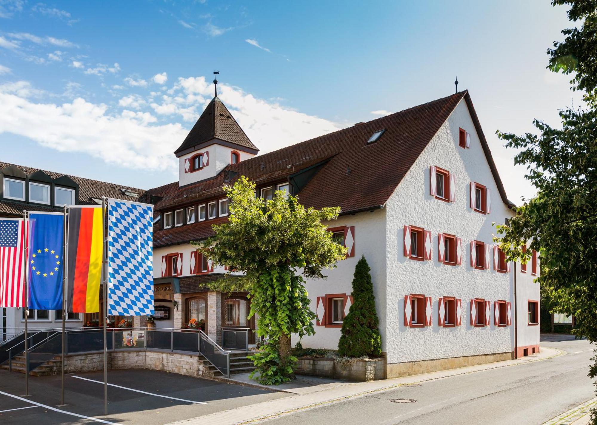 Wirtshaus & Hotel Goldener Greif Edelsfeld Екстериор снимка